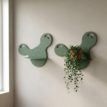Wavy Metal Floating Wall Shelf