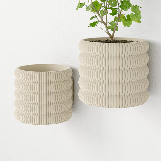 CalmaCurve Wall Planter